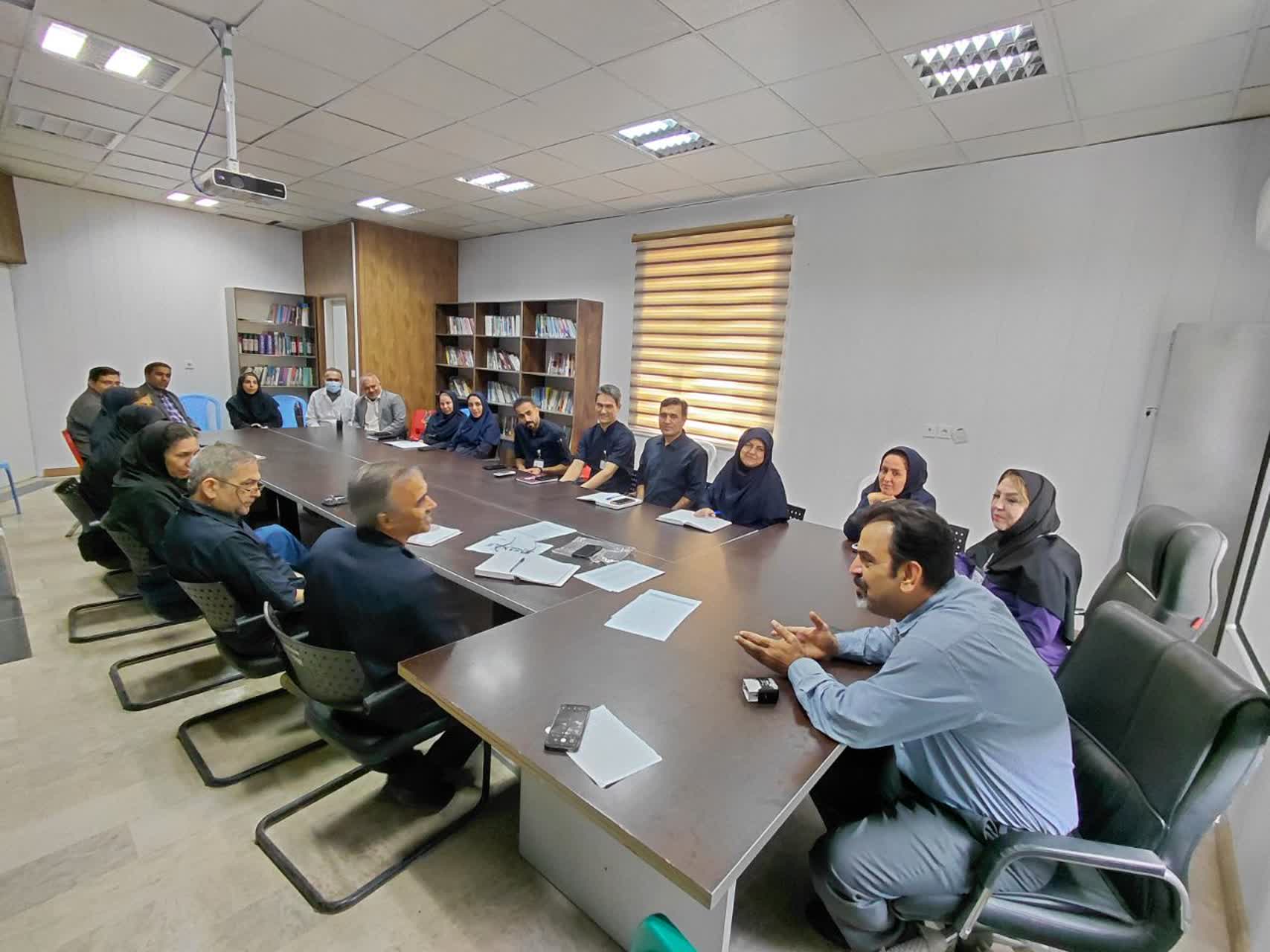 جلسه هماهنگی و آمادگی مانور بحران در بیمارستان شهید مطهری گنبد برگزار شد.